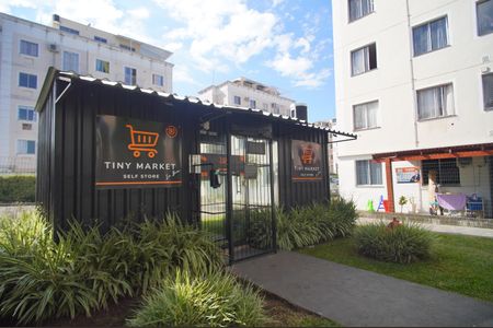 Apartamento para alugar com 52m², 3 quartos e sem vagamercado