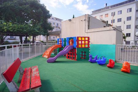 Apartamento para alugar com 52m², 3 quartos e sem vagaÁrea comum - Playground 2