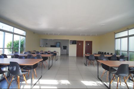 Apartamento para alugar com 52m², 3 quartos e sem vagaÁrea comum - Salão de festas