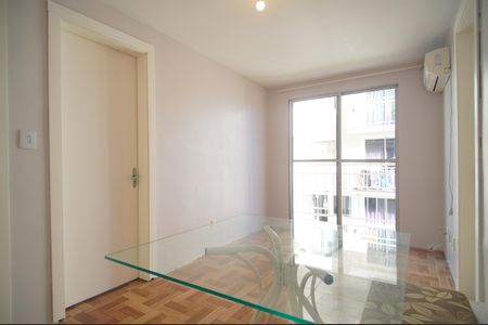 Sala de apartamento para alugar com 3 quartos, 52m² em Santos Dumont, São Leopoldo