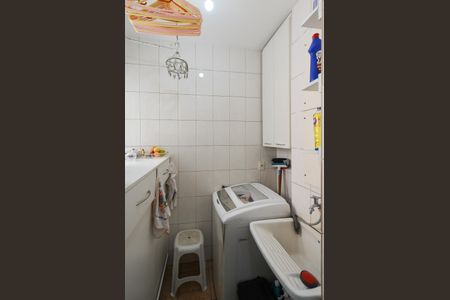Apartamento à venda com 63m², 2 quartos e 1 vaga Apartamento à venda com 63m², 2 quartos e 1 vagaÁrea de Serviço