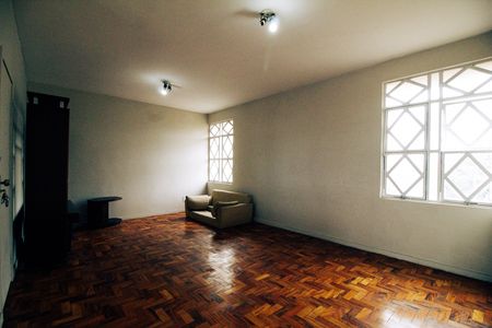 Apartamento para alugar com 80m², 2 quartos e 2 vagas