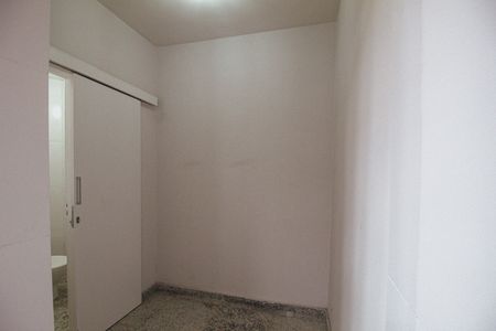 Apartamento para alugar com 80m², 2 quartos e 2 vagas Apartamento para alugar com 80m², 2 quartos e 2 vagasÁrea Comum - Entrada Área de Serviço