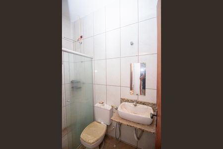 Casa para alugar com 221m², 3 quartos e 4 vagasBanheiro Social