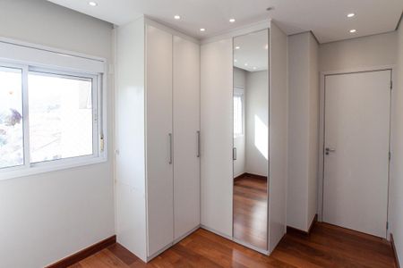 Apartamento à venda com 135m², 3 quartos e 2 vagas Apartamento à venda com 135m², 3 quartos e 2 vagasQuarto 1