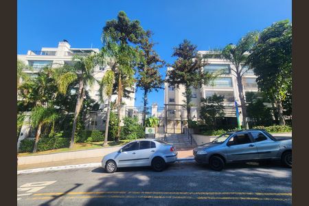 Apartamento à venda com 135m², 3 quartos e 2 vagas Apartamento à venda com 135m², 3 quartos e 2 vagasFachada