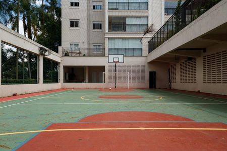 Apartamento à venda com 135m², 3 quartos e 2 vagas Apartamento à venda com 135m², 3 quartos e 2 vagasQuadra Esportiva