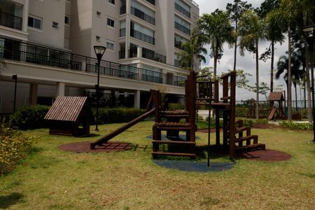 Apartamento à venda com 135m², 3 quartos e 2 vagas Apartamento à venda com 135m², 3 quartos e 2 vagasÁrea comum - Playground