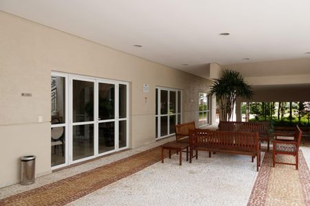 Apartamento à venda com 135m², 3 quartos e 2 vagas Apartamento à venda com 135m², 3 quartos e 2 vagasÁrea comum - Salão de festas