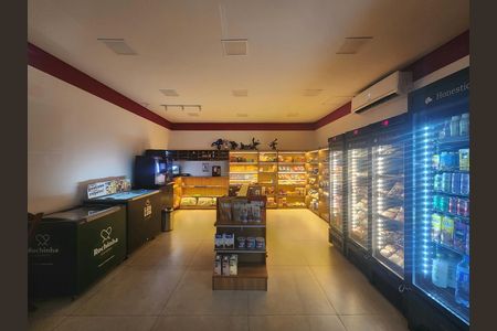 Apartamento à venda com 135m², 3 quartos e 2 vagas Apartamento à venda com 135m², 3 quartos e 2 vagasÁrea comum