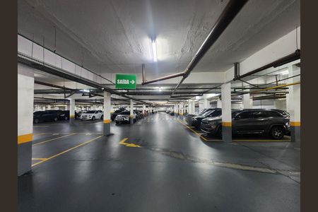 Apartamento à venda com 135m², 3 quartos e 2 vagas Apartamento à venda com 135m², 3 quartos e 2 vagasGaragem