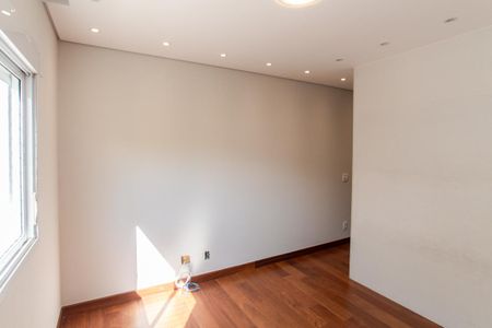 Apartamento à venda com 135m², 3 quartos e 2 vagas Apartamento à venda com 135m², 3 quartos e 2 vagasSuíte