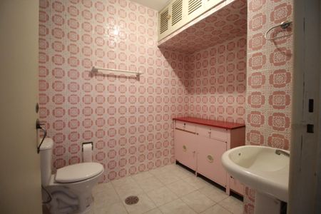 Apartamento para alugar com 110m², 3 quartos e sem vagaBanheiro