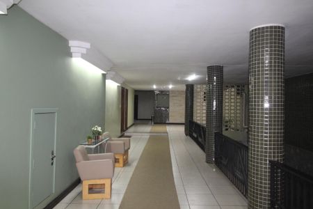 Apartamento para alugar com 110m², 3 quartos e sem vagaHall social