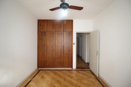 Apartamento para alugar com 110m², 3 quartos e sem vagaQuarto 2