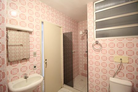 Apartamento para alugar com 110m², 3 quartos e sem vagaBanheiro