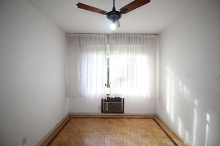 Apartamento para alugar com 110m², 3 quartos e sem vagaQuarto 2