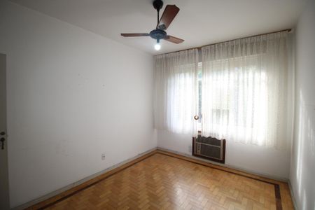 Apartamento para alugar com 110m², 3 quartos e sem vagaQuarto 2