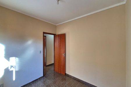 Casa à venda com 119m², 4 quartos e 4 vagas Casa à venda com 119m², 4 quartos e 4 vagasQuarto 2