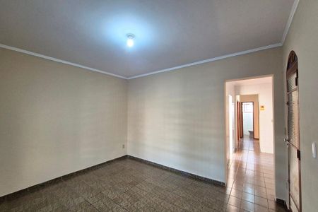 Casa à venda com 119m², 4 quartos e 4 vagas Casa à venda com 119m², 4 quartos e 4 vagasSala