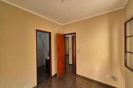 Casa à venda com 119m², 4 quartos e 4 vagas Casa à venda com 119m², 4 quartos e 4 vagasQuarto 3 - Suíte