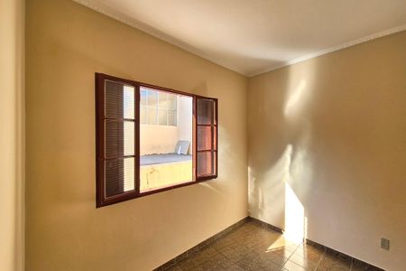 Casa à venda com 119m², 4 quartos e 4 vagas Casa à venda com 119m², 4 quartos e 4 vagasQuarto 3 - Suíte