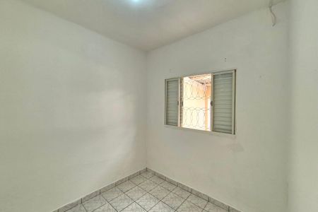Casa à venda com 119m², 4 quartos e 4 vagas Casa à venda com 119m², 4 quartos e 4 vagasQuarto