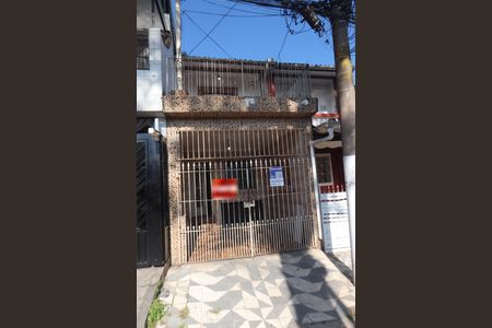 Fachada de casa à venda com 2 quartos, 70m² em Vila Lucia, São Paulo
