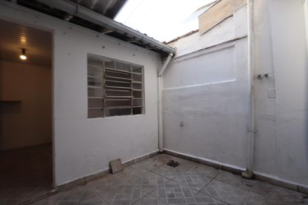 Casa à venda com 70m², 2 quartos e 1 vagaQuintal