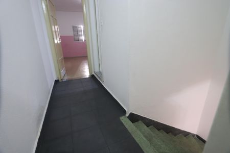 Corredor de casa à venda com 2 quartos, 70m² em Vila Lucia, São Paulo