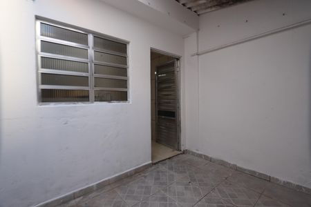 Casa à venda com 70m², 2 quartos e 1 vagaQuintal