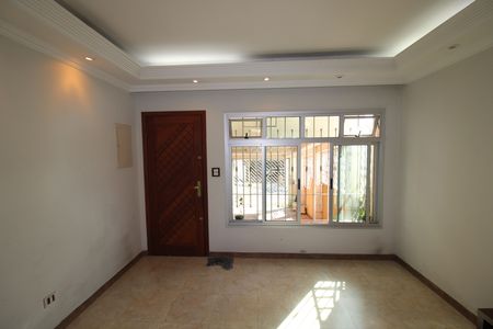 Casa para alugar com 125m², 3 quartos e 2 vagasSala