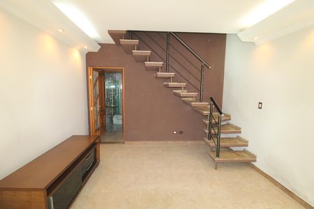 Casa para alugar com 125m², 3 quartos e 2 vagasSala