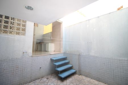Casa para alugar com 125m², 3 quartos e 2 vagasQuintal