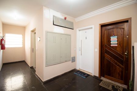 Apartamento para alugar com 60m², 2 quartos e 1 vaga Apartamento para alugar com 60m², 2 quartos e 1 vagaHall de entrada