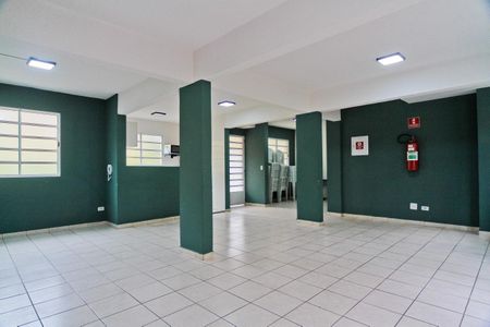 Apartamento à venda com 52m², 2 quartos e 1 vaga Apartamento à venda com 52m², 2 quartos e 1 vagaÁrea comum - Salão de festas