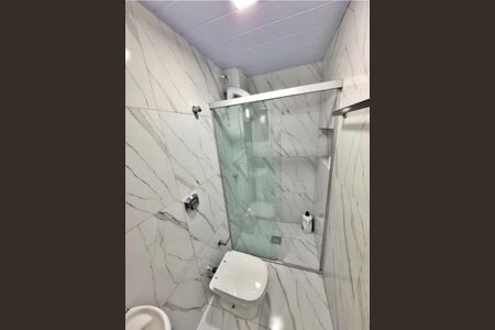 Studio para alugar com 34m², 1 quarto e sem vaga Studio para alugar com 34m², 1 quarto e sem vagaBanheiro