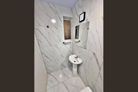 Studio para alugar com 34m², 1 quarto e sem vaga Studio para alugar com 34m², 1 quarto e sem vagaBanheiro