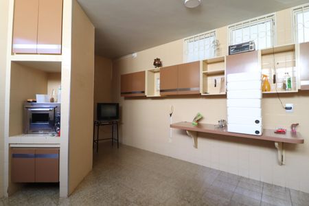 Casa para alugar com 340m², 5 quartos e 4 vagasCozinha