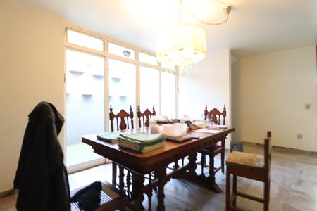 Casa para alugar com 340m², 5 quartos e 4 vagasCopa