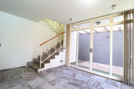 Casa para alugar com 340m², 5 quartos e 4 vagasSala 2