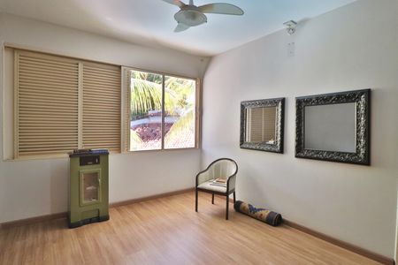 Casa para alugar com 340m², 5 quartos e 4 vagasSuíte