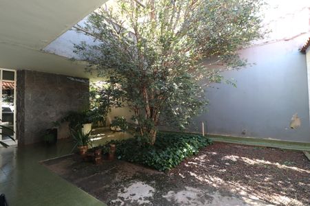 Casa para alugar com 340m², 5 quartos e 4 vagasJardim