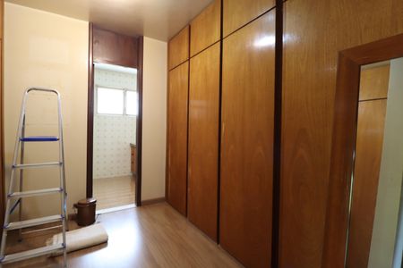 Casa para alugar com 340m², 5 quartos e 4 vagasCloset da Suíte 2