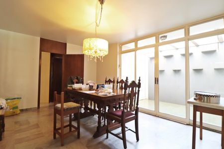 Casa para alugar com 340m², 5 quartos e 4 vagasCopa