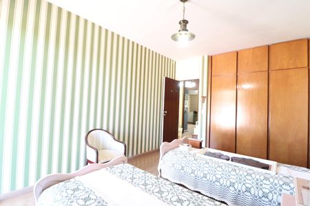 Casa para alugar com 340m², 5 quartos e 4 vagasQuarto 2