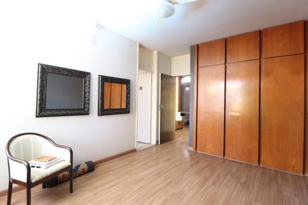 Casa para alugar com 340m², 5 quartos e 4 vagasSuíte