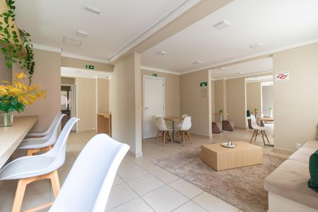 Apartamento para alugar com 32m², 2 quartos e sem vaga Apartamento para alugar com 32m², 2 quartos e sem vagaÁrea comum - Salão de festas