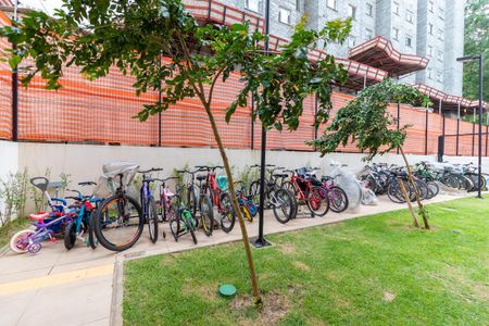 Apartamento para alugar com 32m², 2 quartos e sem vaga Apartamento para alugar com 32m², 2 quartos e sem vagaÁrea comum - Bicicletário