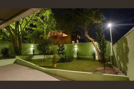 Casa para alugar com 126m², 2 quartos e 1 vaga Casa para alugar com 126m², 2 quartos e 1 vagaÁrea externa